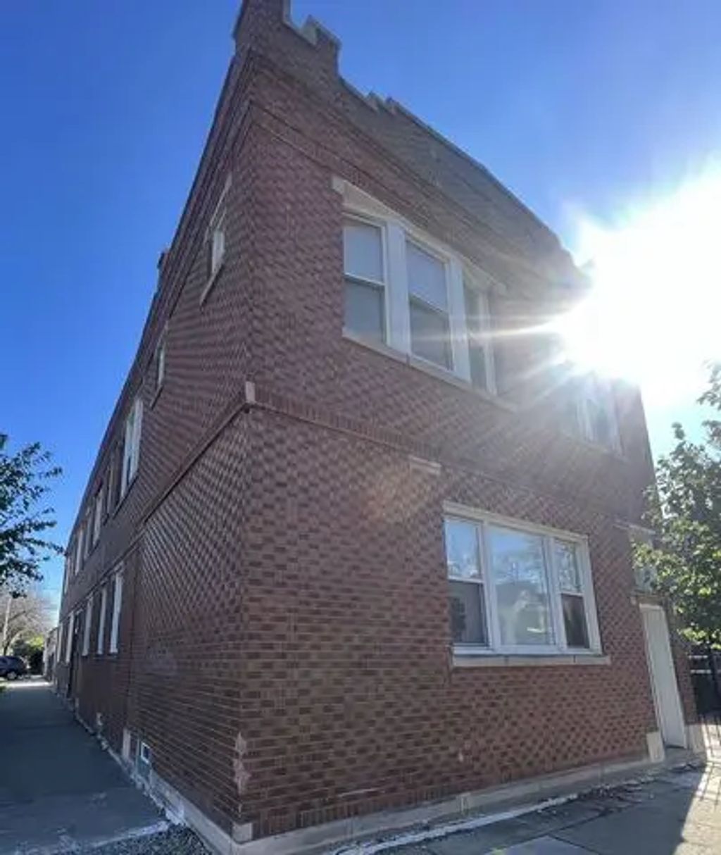 2159 N Laramie Avenue, Chicago, 60639