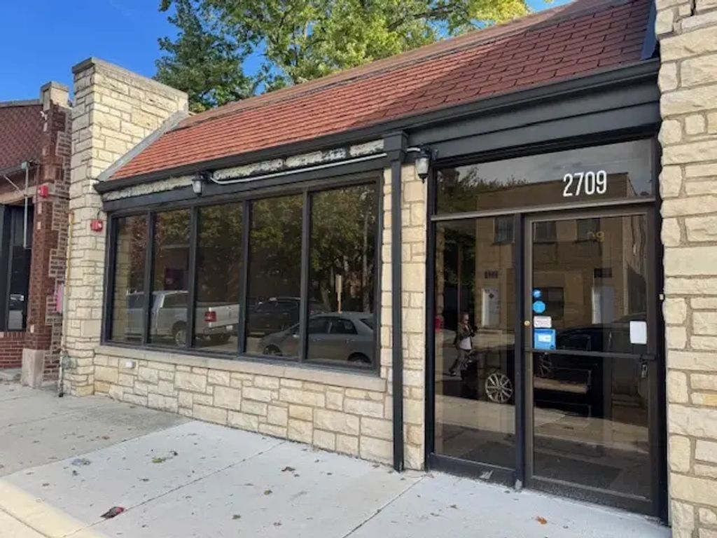 2709 Ridgeland Avenue, Berwyn