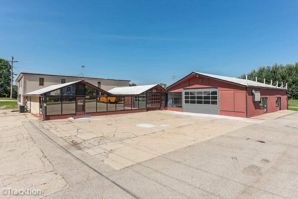 10709 N Main Street, Richmond