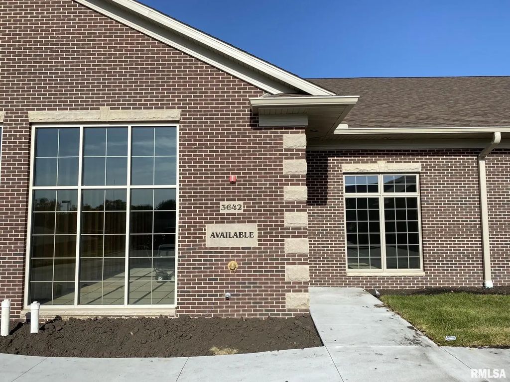 3642 Utica Ridge Road, Bettendorf
