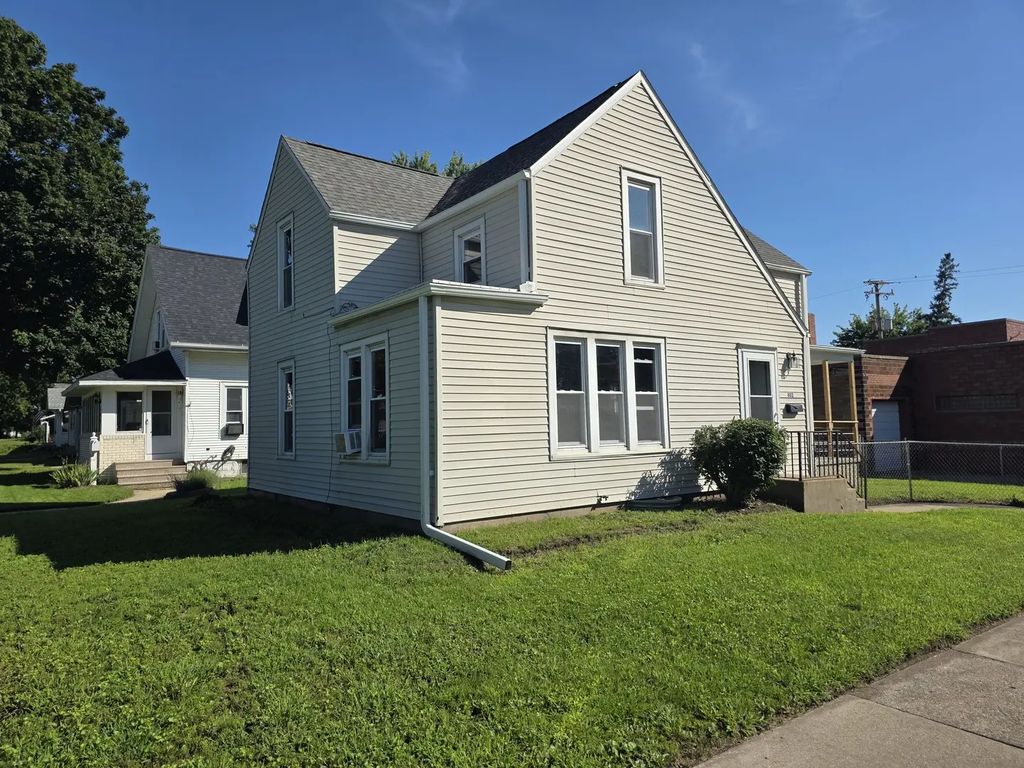 802 E 5th Street, Sterling