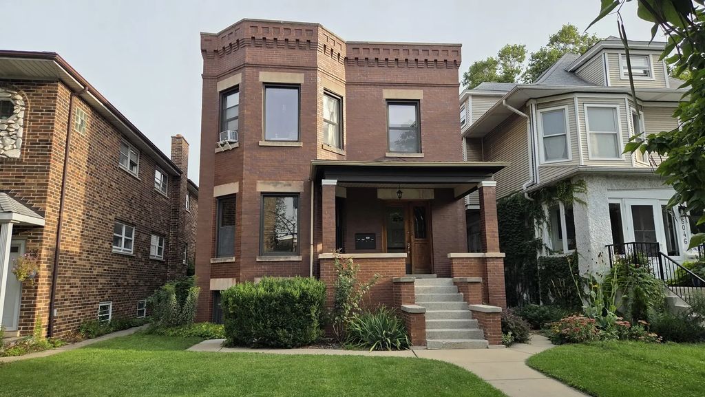 5048 W Agatite Avenue, Chicago, 60630