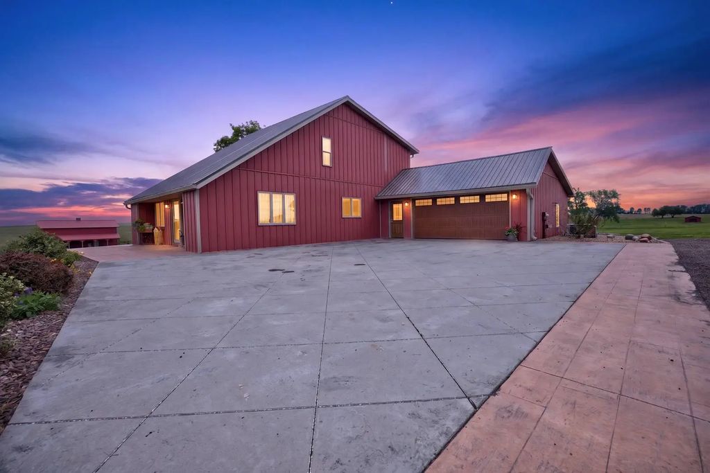 13301 Tango Road, Bloomington