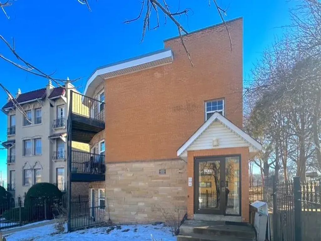 1939 W Pratt Boulevard 3, Chicago