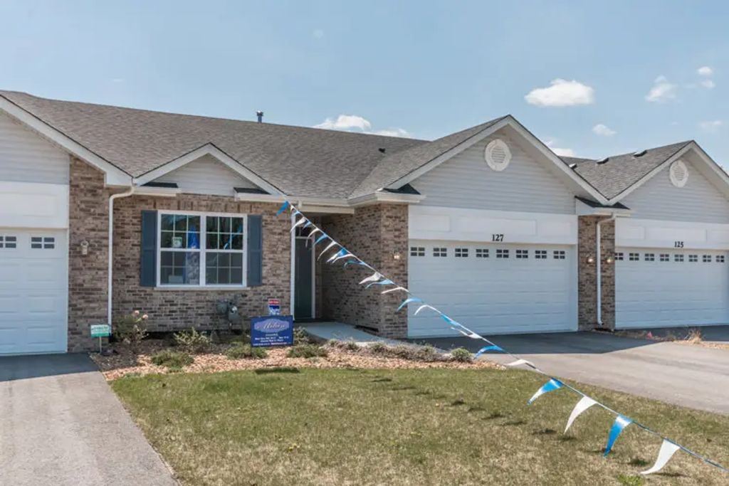 456 Ridge Lane, Bolingbrook