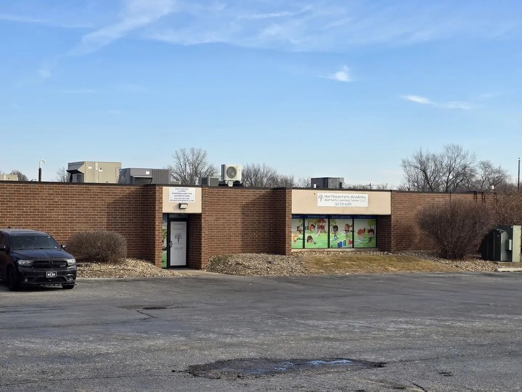 3390 Utica Ridge Road, Bettendorf