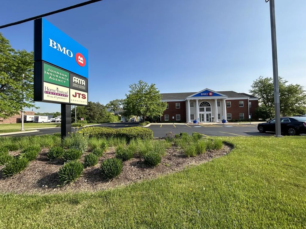 450 E Higgins Road, Elk Grove Village