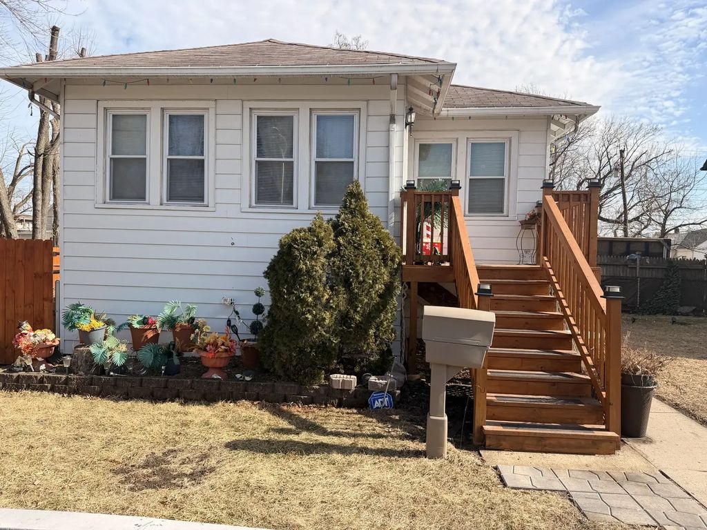 16951 Winchester Avenue, Hazel Crest
