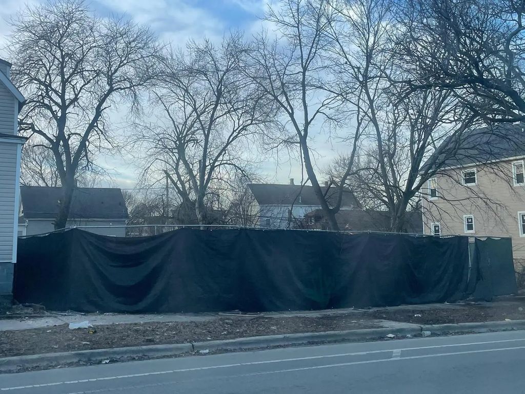 1507 W Marquette Road, Chicago