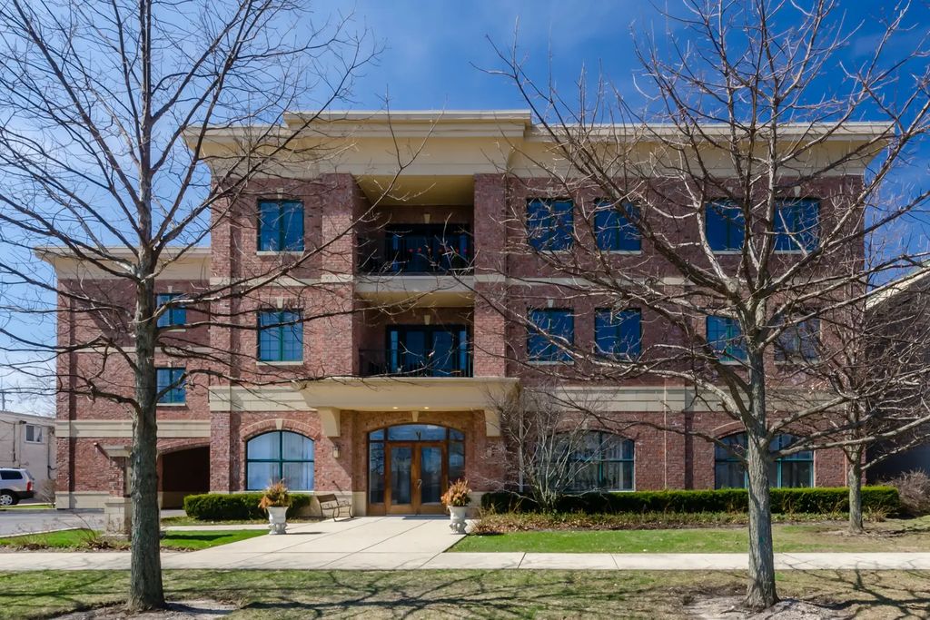3556 Western Avenue, Highland Park