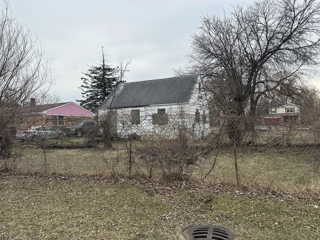 3744 W 137th Street, Robbins