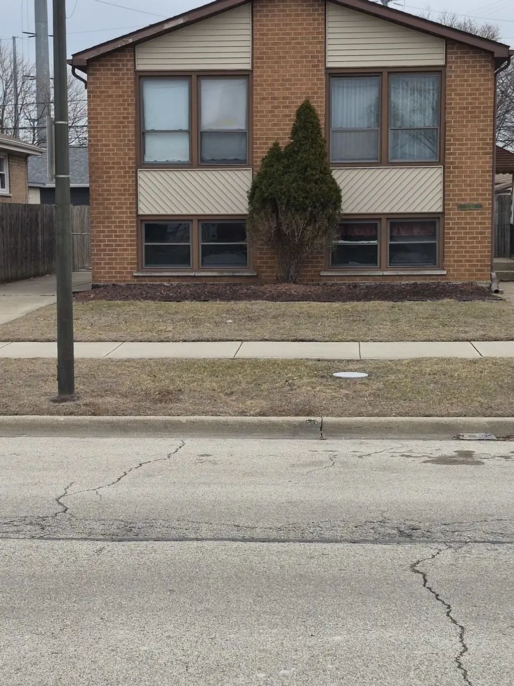 12749 S Escanaba Avenue, Chicago