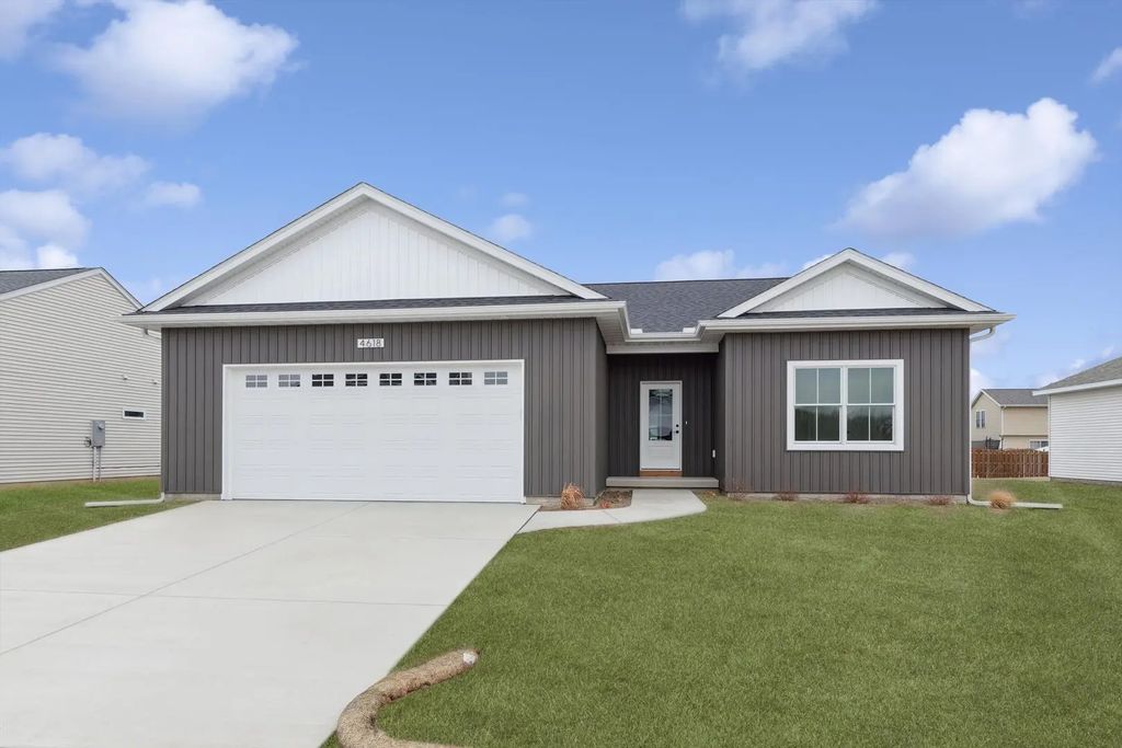 4618 W 12th Street, Davenport