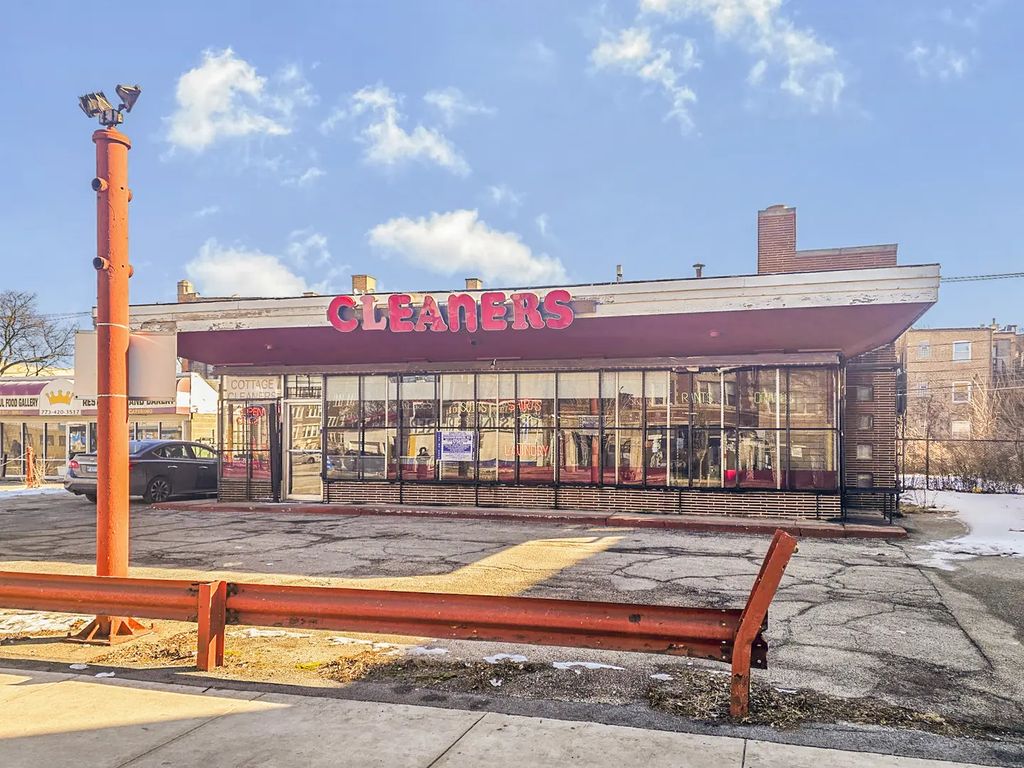 8115 S Cottage Grove Avenue, Chicago, 60619