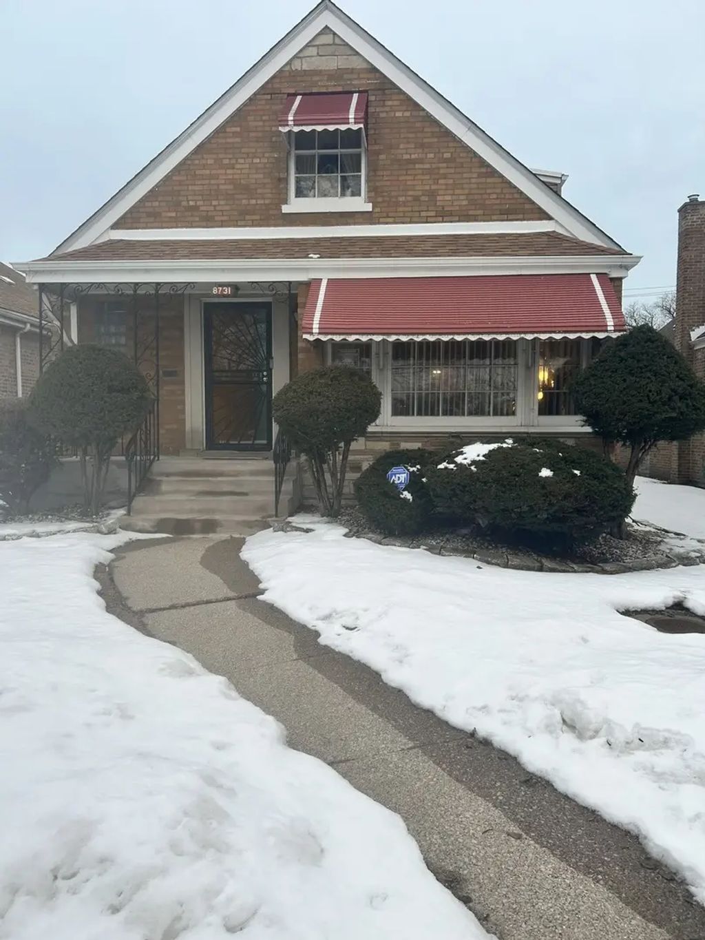 8731 S Clyde Avenue, Chicago
