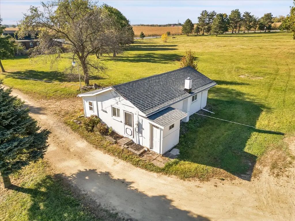17406 Il Rt 173, Harvard