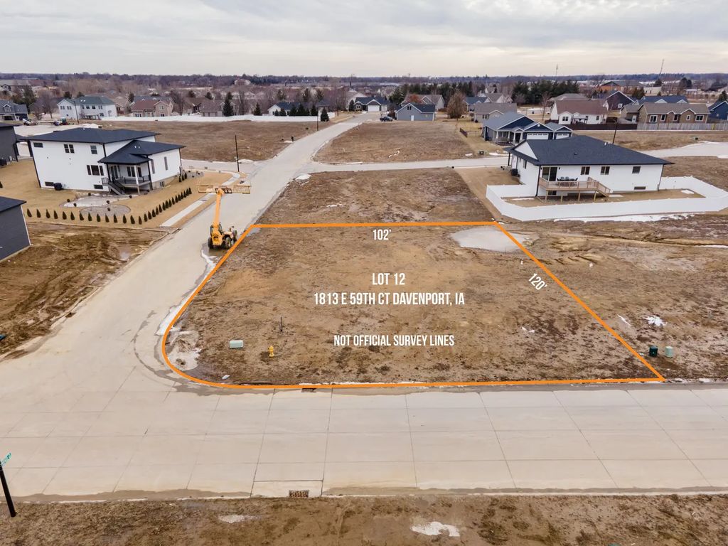 1813 E 59th Court, Davenport