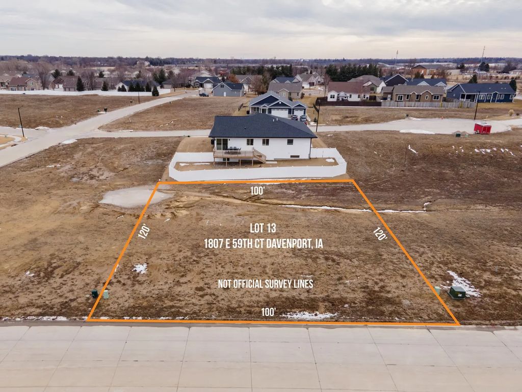 1807 E 59th Court, Davenport