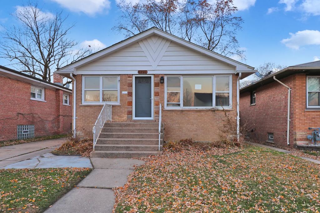 14234 Ingleside Avenue, Dolton