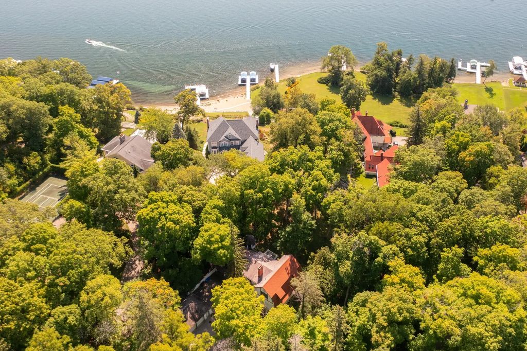 N2218 Bonnie Brae Lane, Lake Geneva