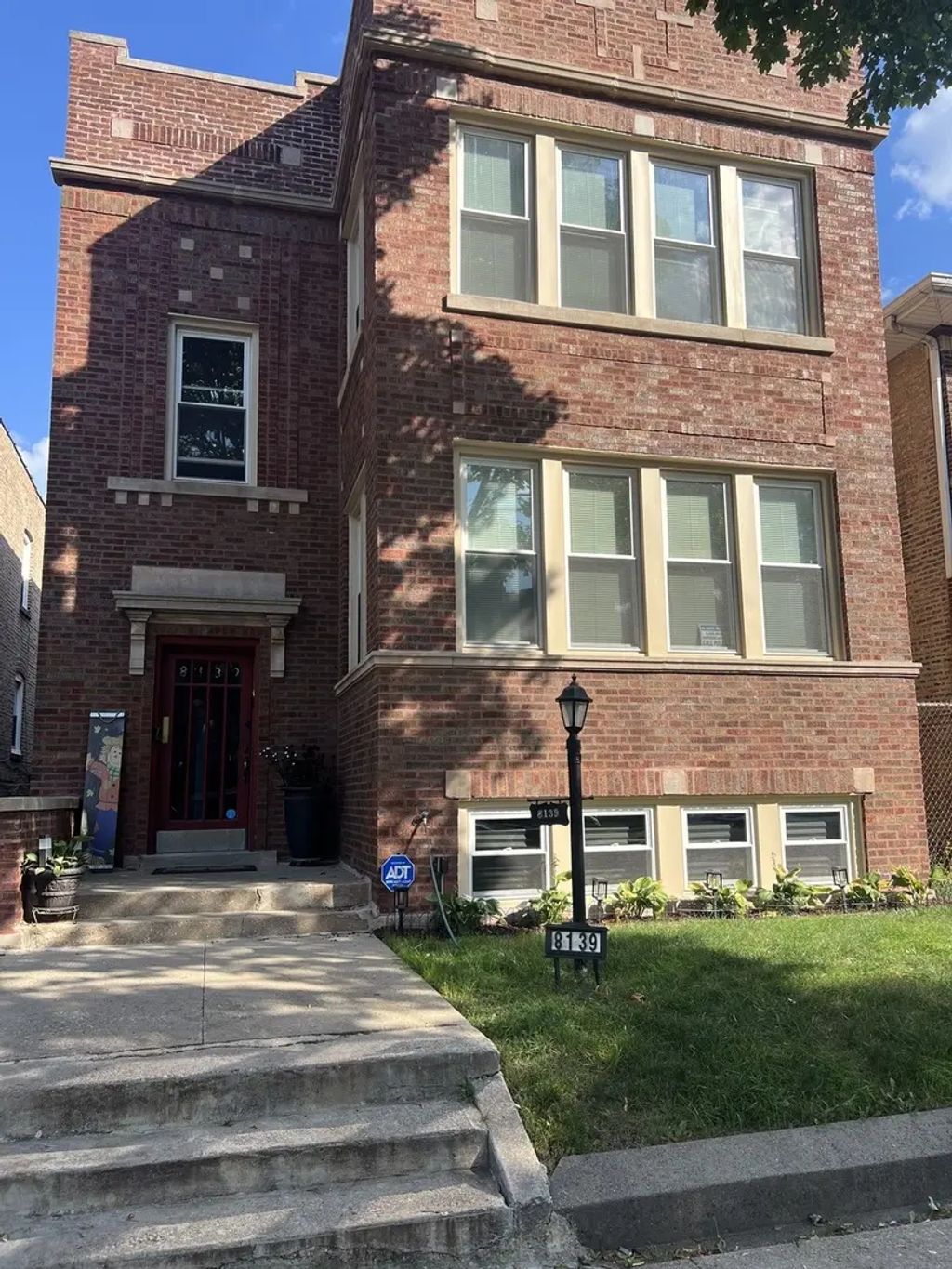 8139 S Peoria Street 2, Chicago