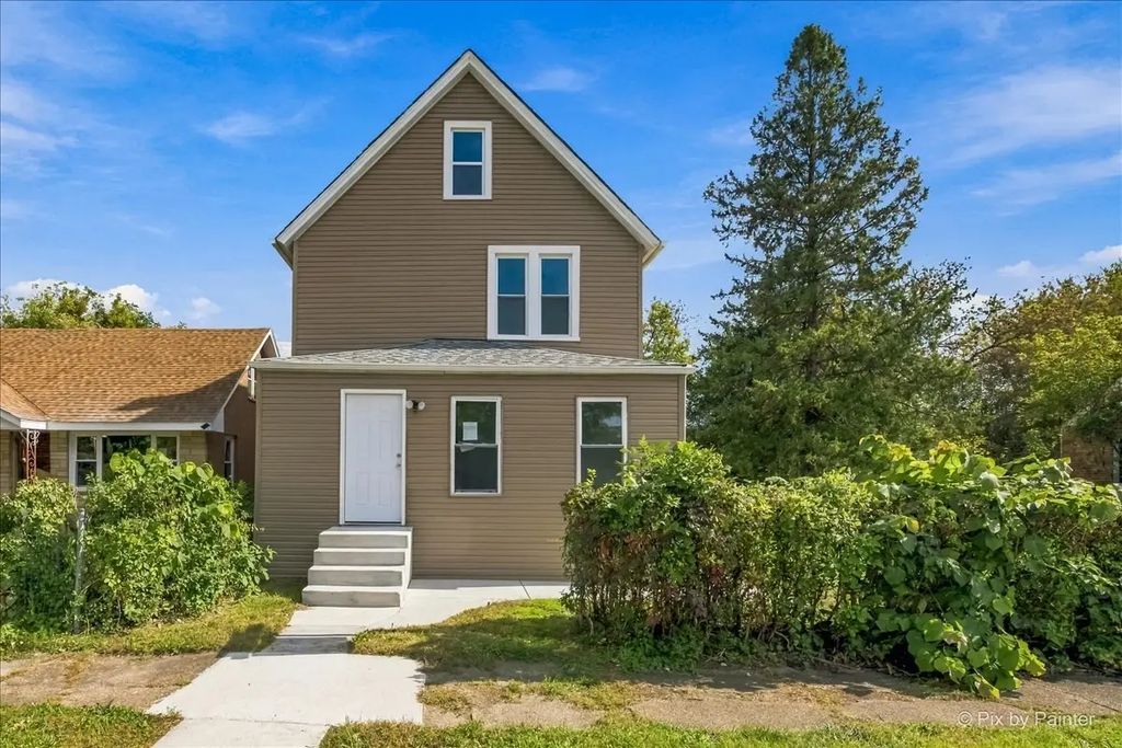1615 Glenn Drive, North Chicago