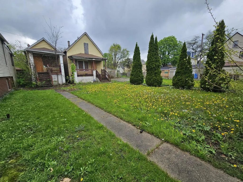 11920 S Calumet Avenue, Chicago, 60628