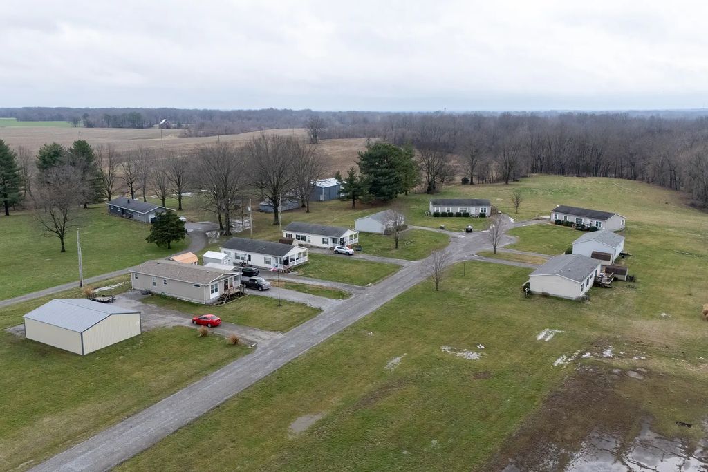 111 Devan Drive, Murphysboro
