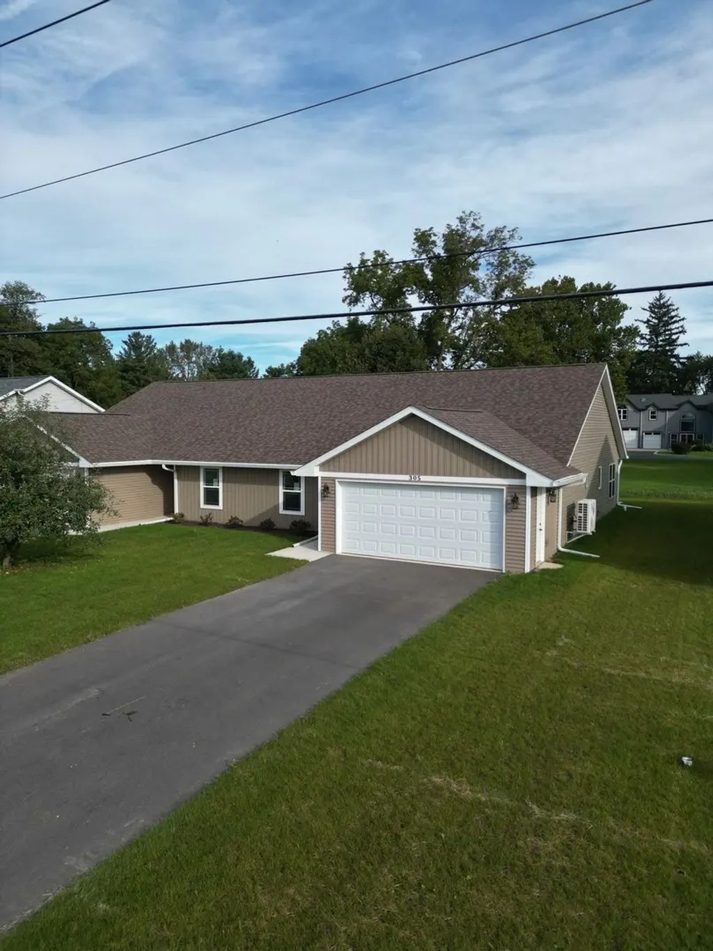 305 W South Street 305, Durand