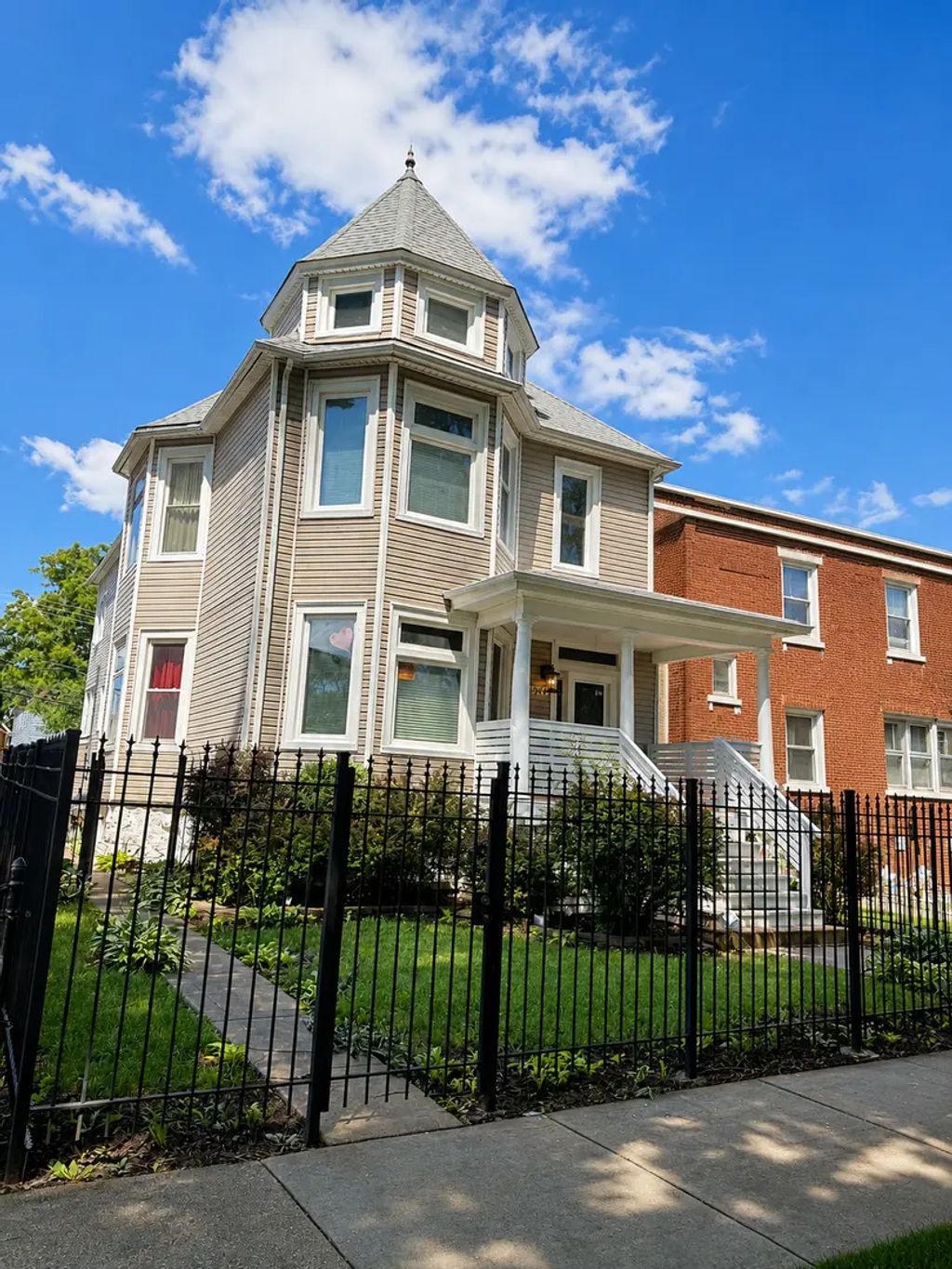 646 N Lorel Avenue, Chicago