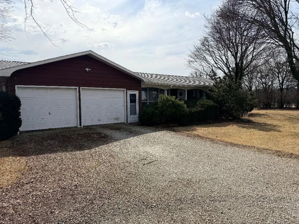 815 W Walnut Street, Oglesby
