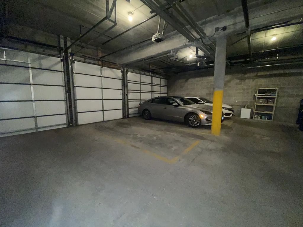 2410 W Bloomingdale Avenue P23, Chicago