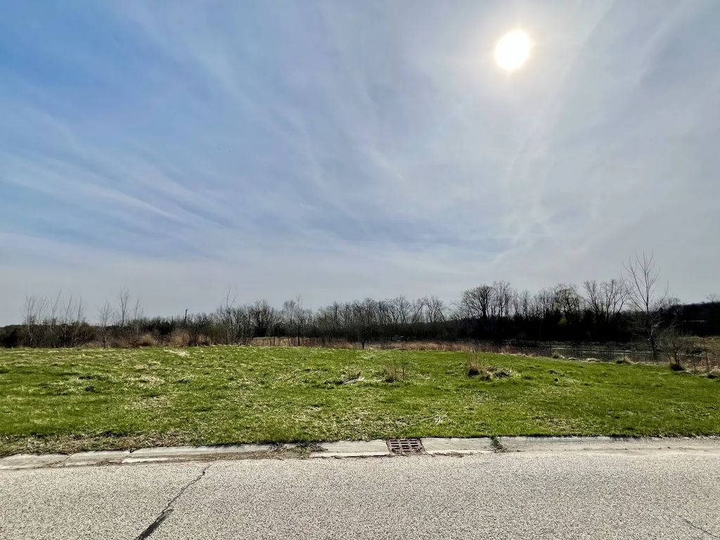 10665 Red Leaf Circle, Lakewood