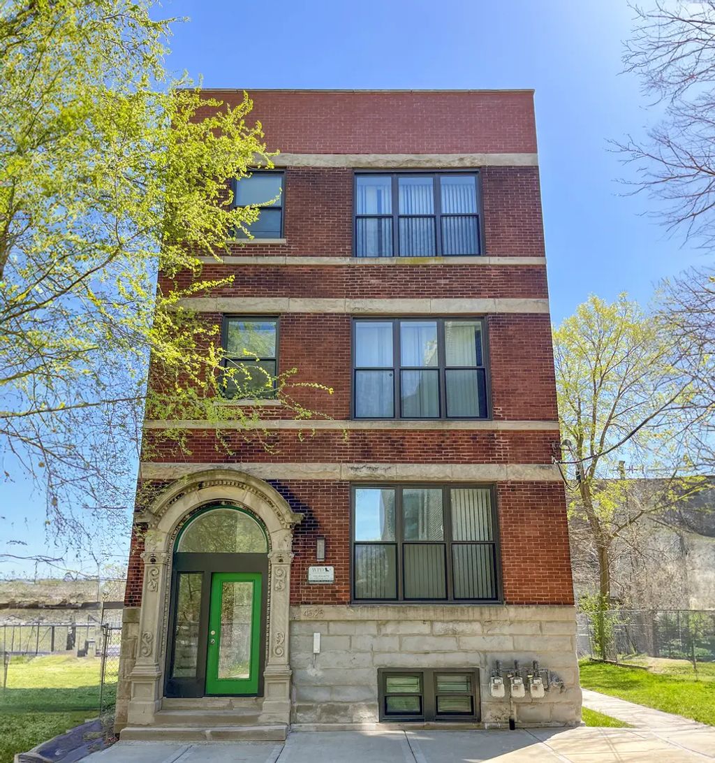 4525 S Evans Avenue, Chicago, 60653