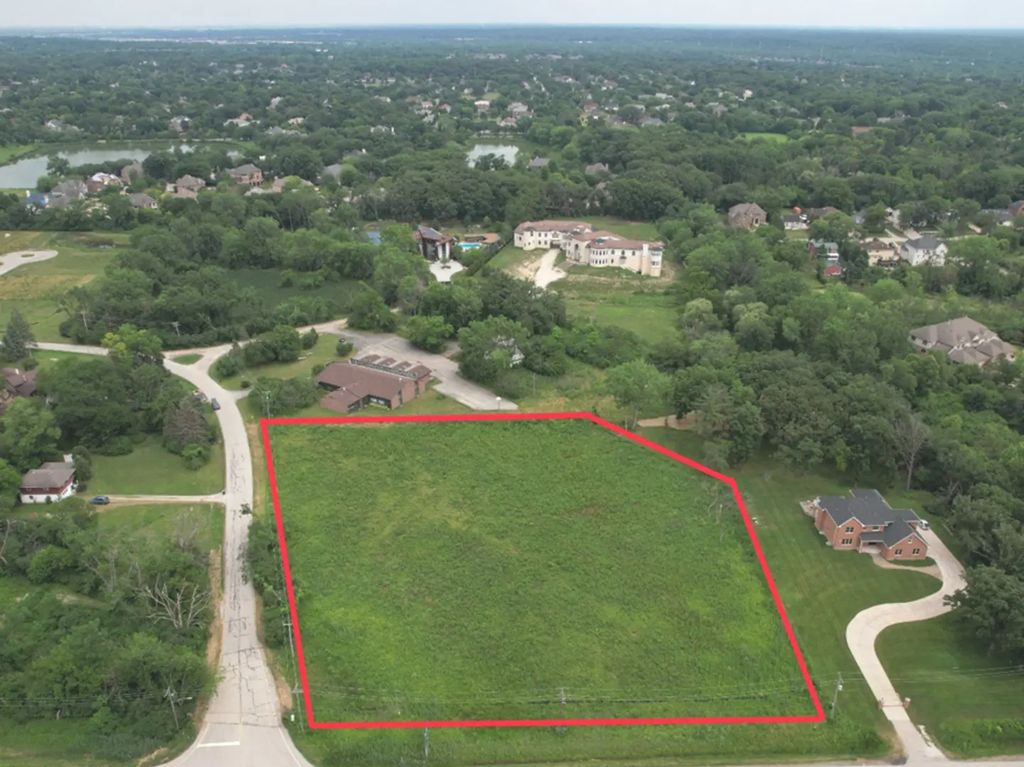 8601 S Meadowbrook Drive, Burr Ridge