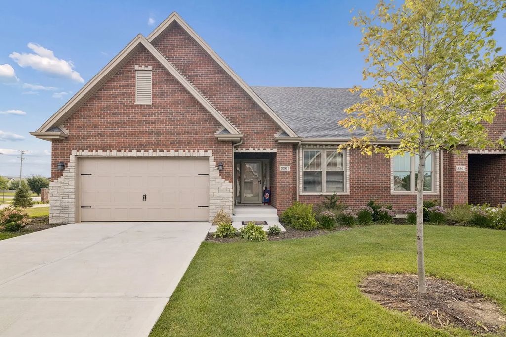 8801 Willow Lane, Mokena