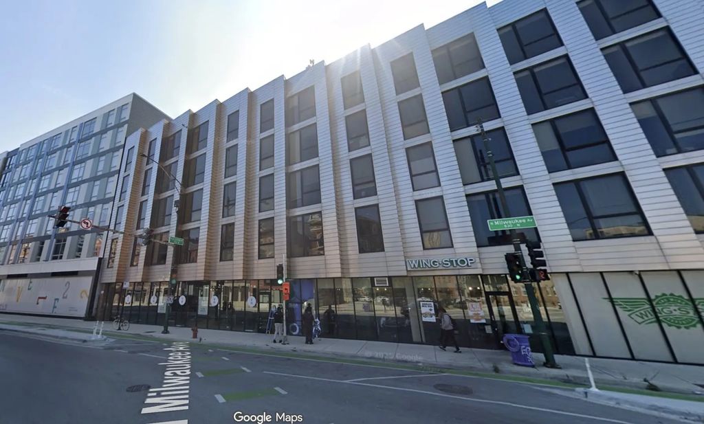 830 N Milwaukee Avenue, Chicago