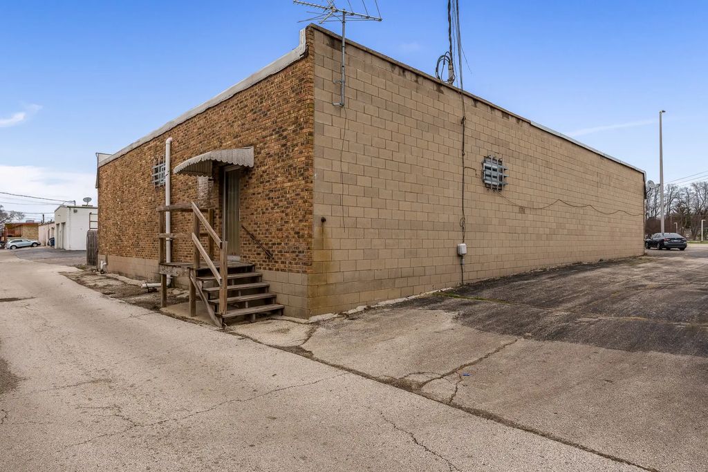 4722 N 2nd Street, Loves Park