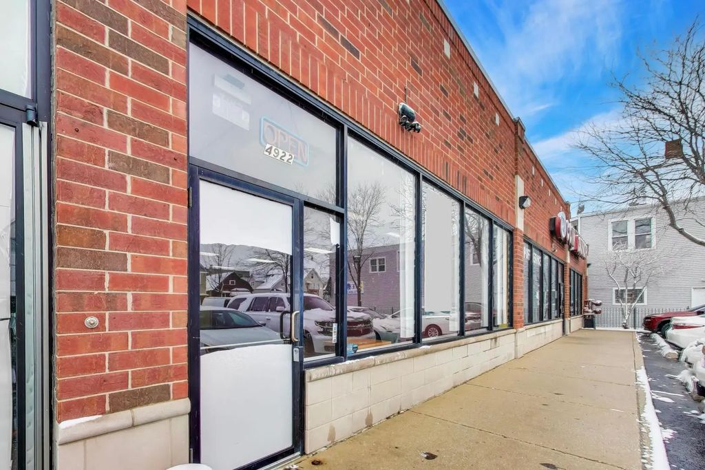 4916 N Pulaski Road, Chicago