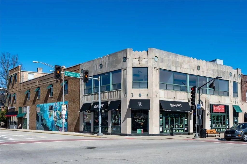 7321 Madison Street, Forest Park