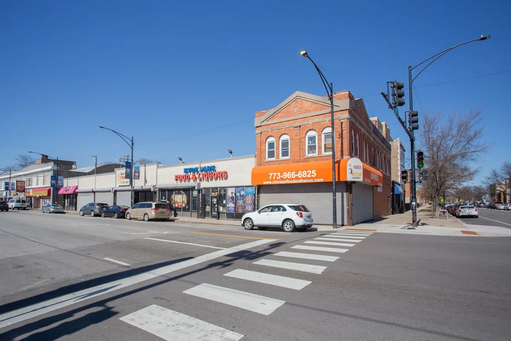 118 E 51st Street, Chicago, 60615
