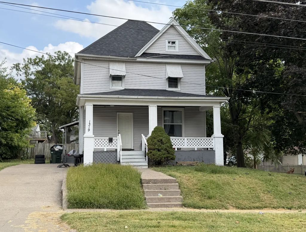1319 Warren Street, Davenport