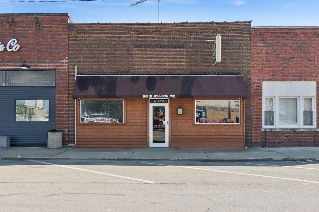 165 W Si Johnson Avenue, Sheridan