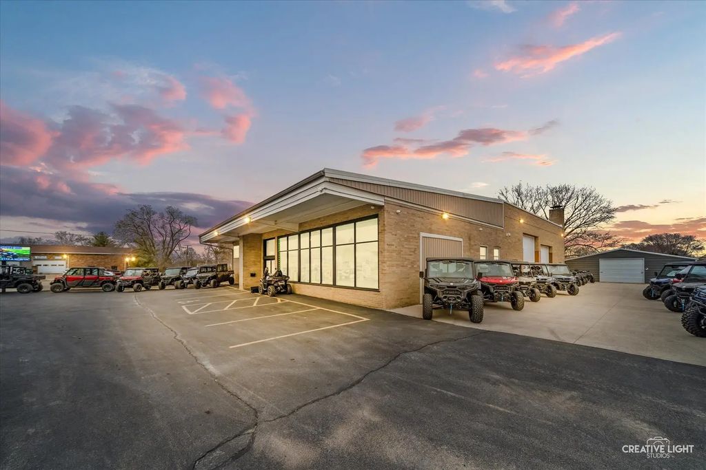 1204 S Galena Avenue, Dixon