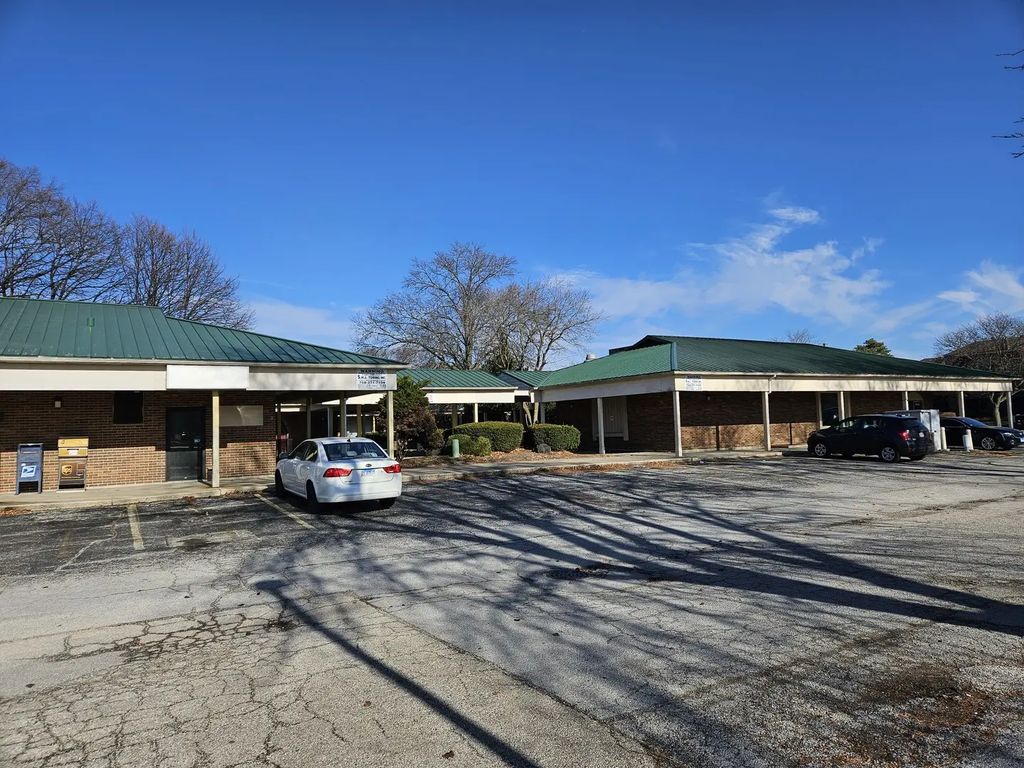 5544 147th Street B4, Oak Forest