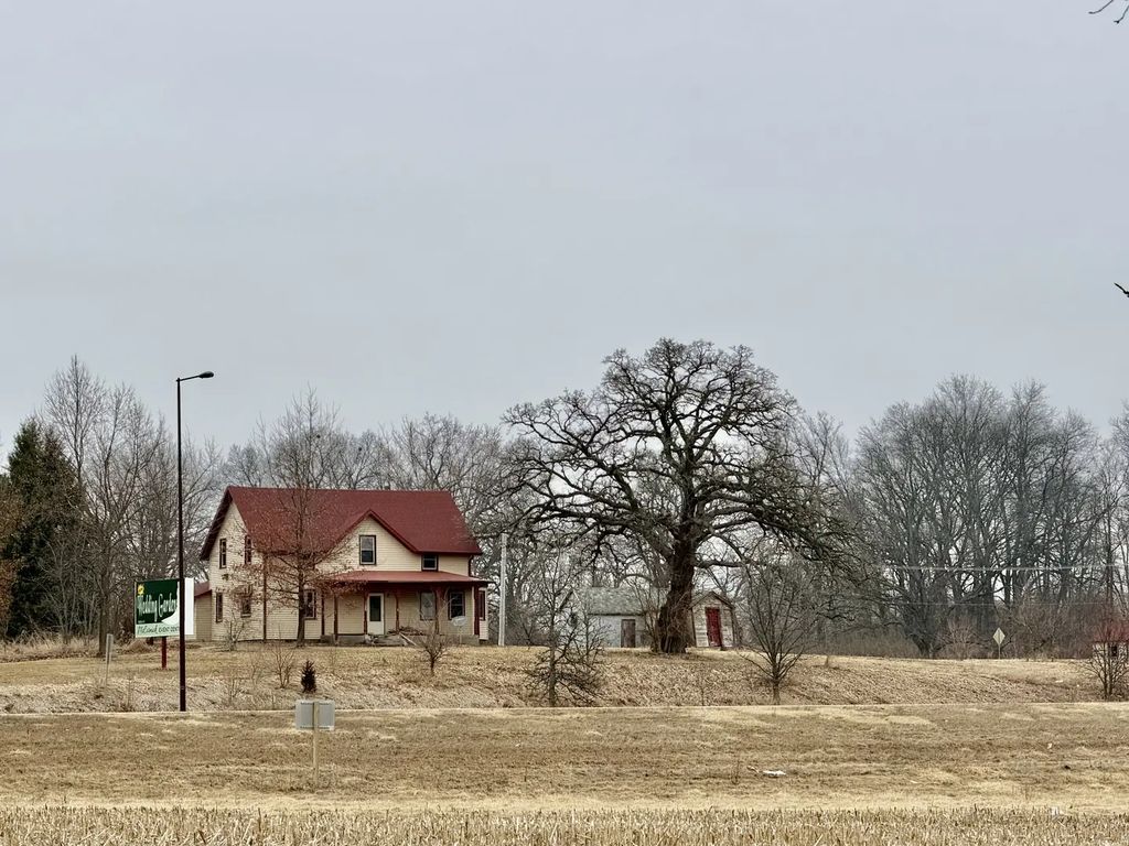 534 Il Route 2, Dixon