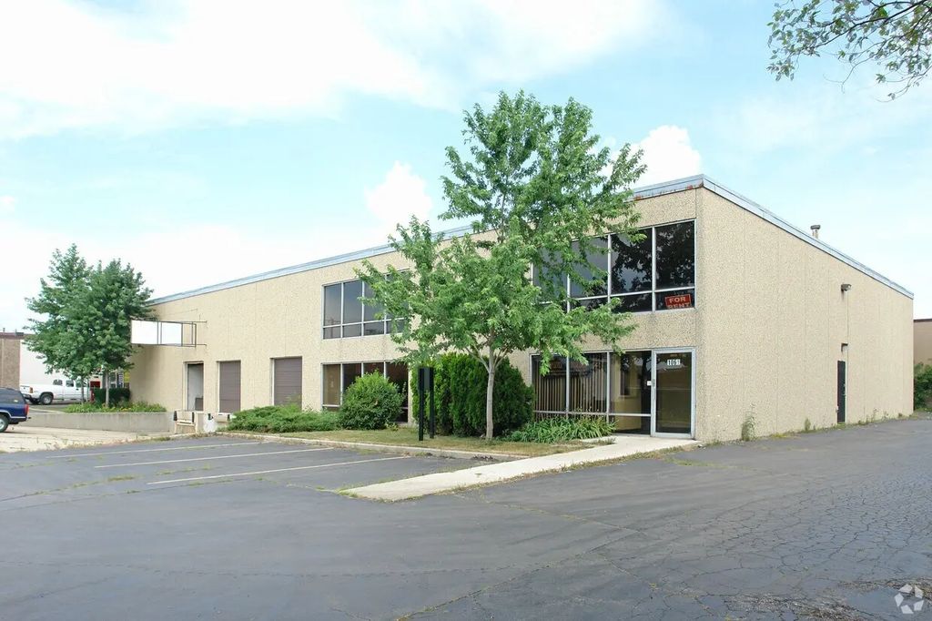 1061 Waveland Avenue, Franklin Park