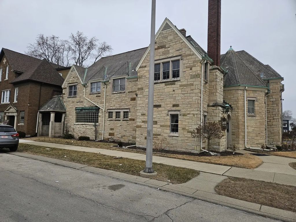 248 155th Place, Calumet City