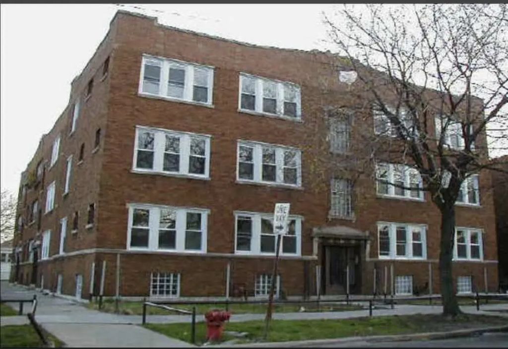 4056 W Crystal Street 1, Chicago