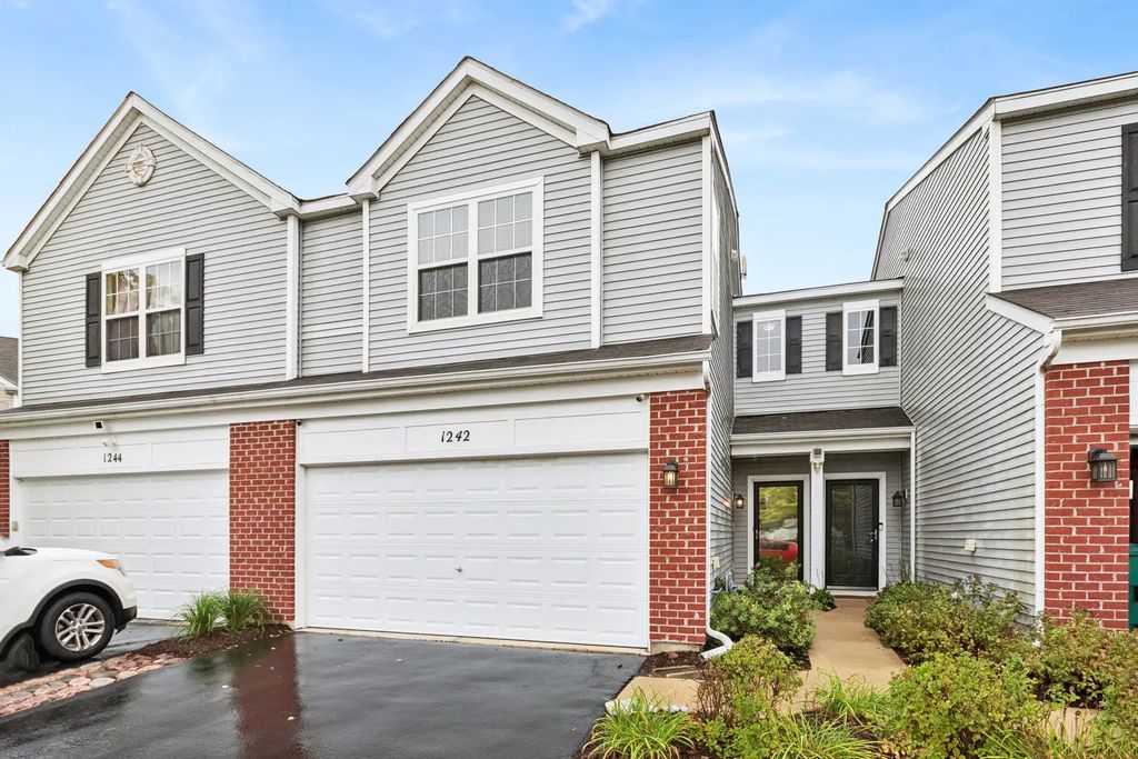 1242 Courtland Circle, Plainfield